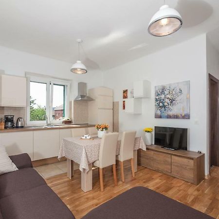 Apartment Sunny Place Задар Екстер'єр фото