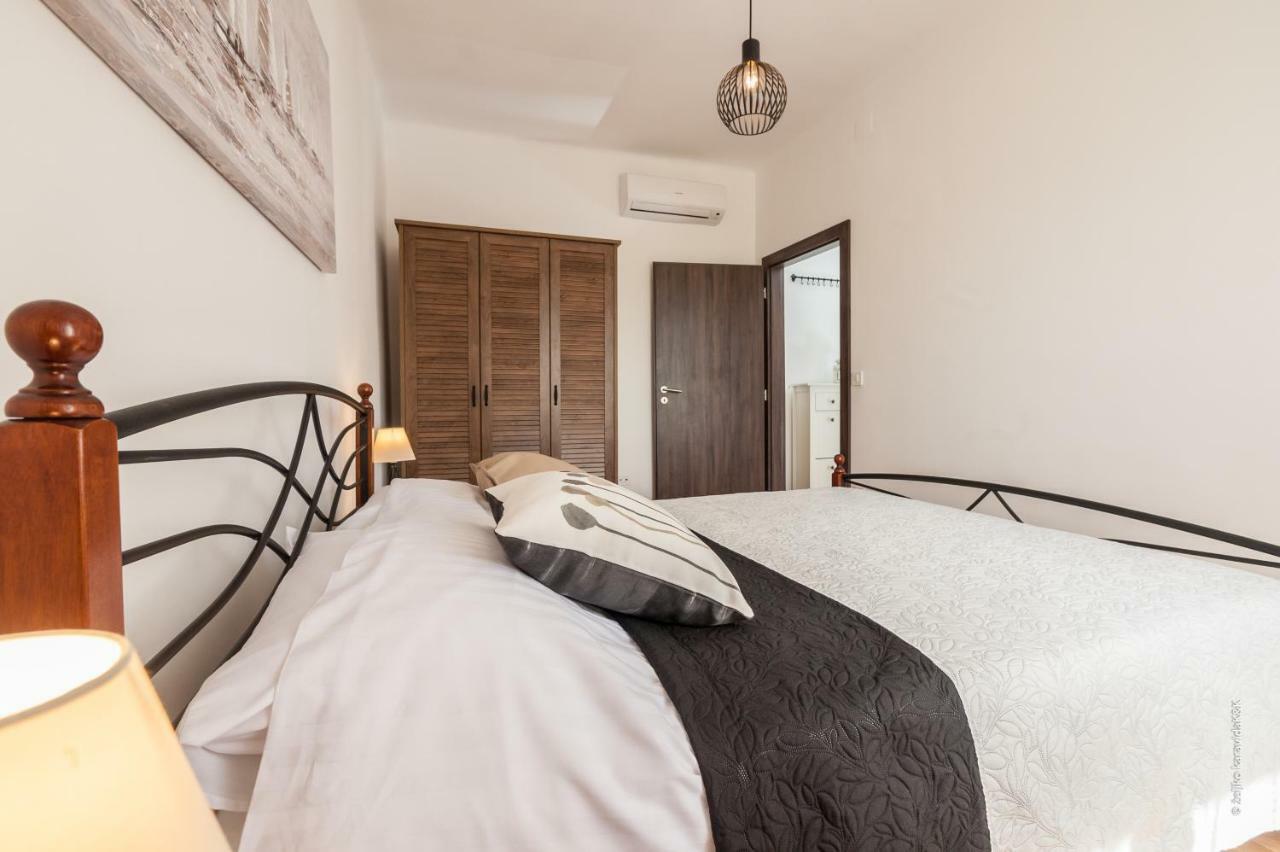 Apartment Sunny Place Задар Екстер'єр фото